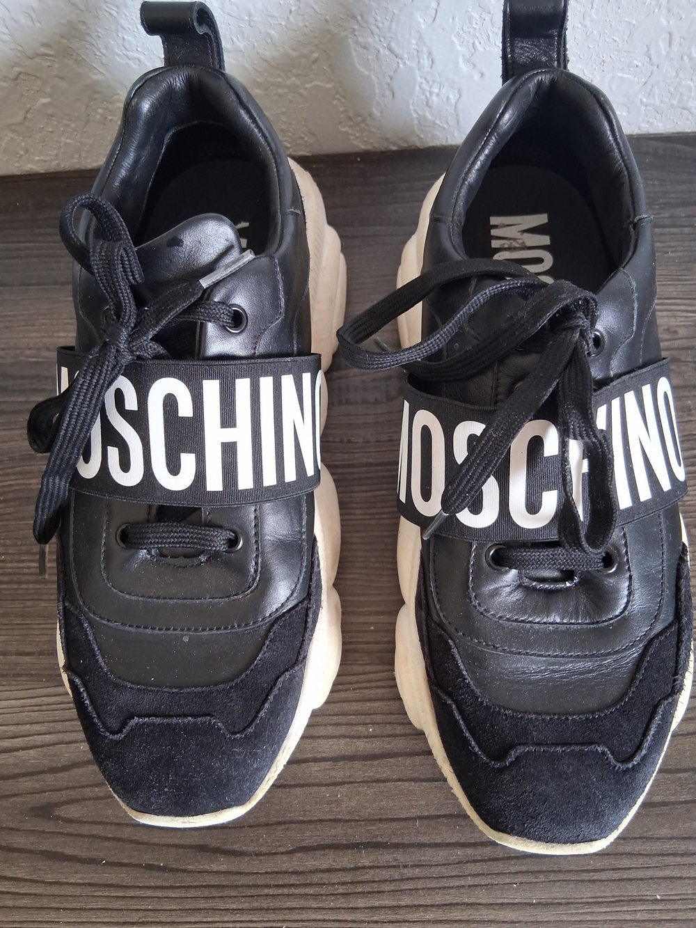Moschino Teddy Sole Leather Low-Top Sneakers - Black - US Men's 8 / EU 41